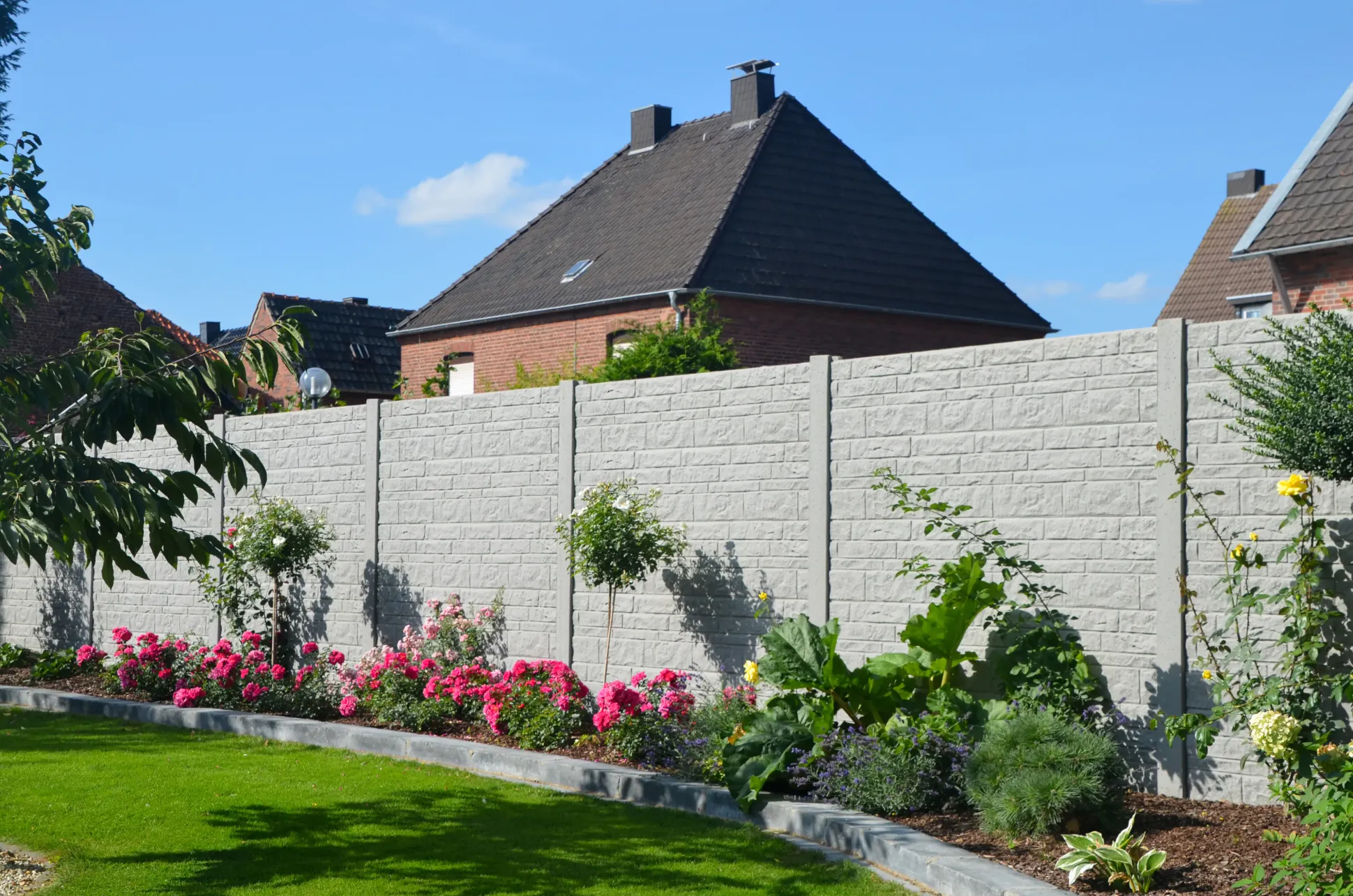 Betonzaun Grundset Fels S-Motiv Anfangs und Endpfosten 193 cm