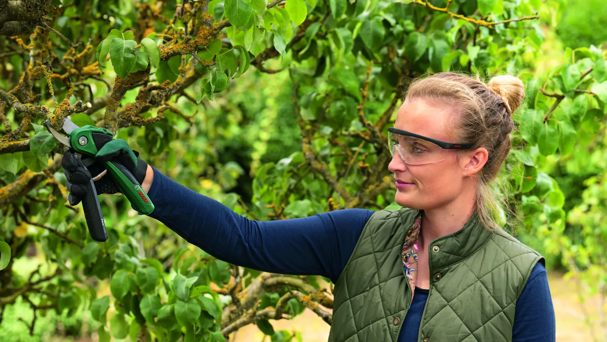 Bosch Akku-Gartenschere EasyPrune inkl. Ladekabel