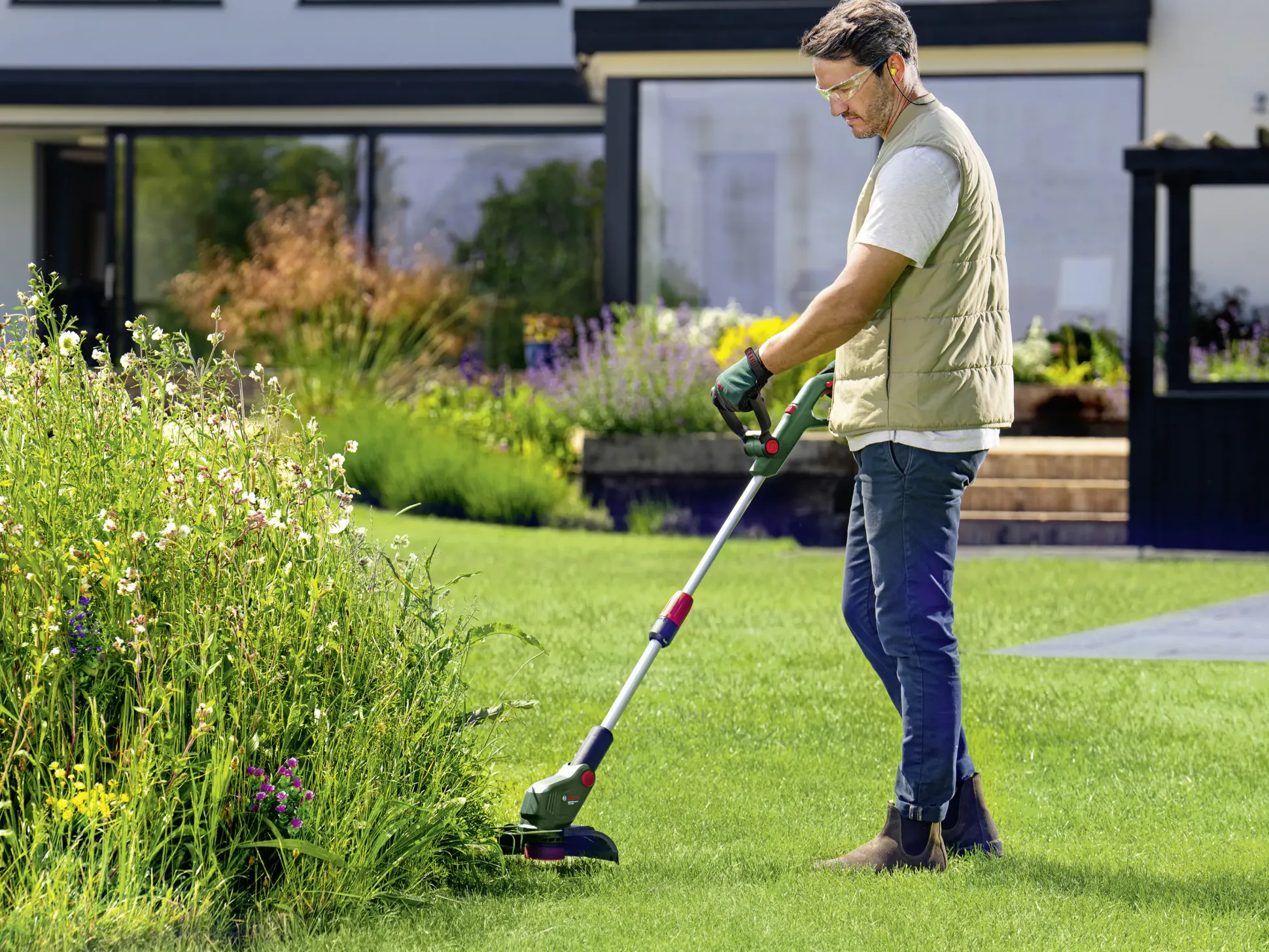 Bosch Akku-Rasentrimmer UniversalGrassCut 18V-26 Solo 26 cm Schnittkreis