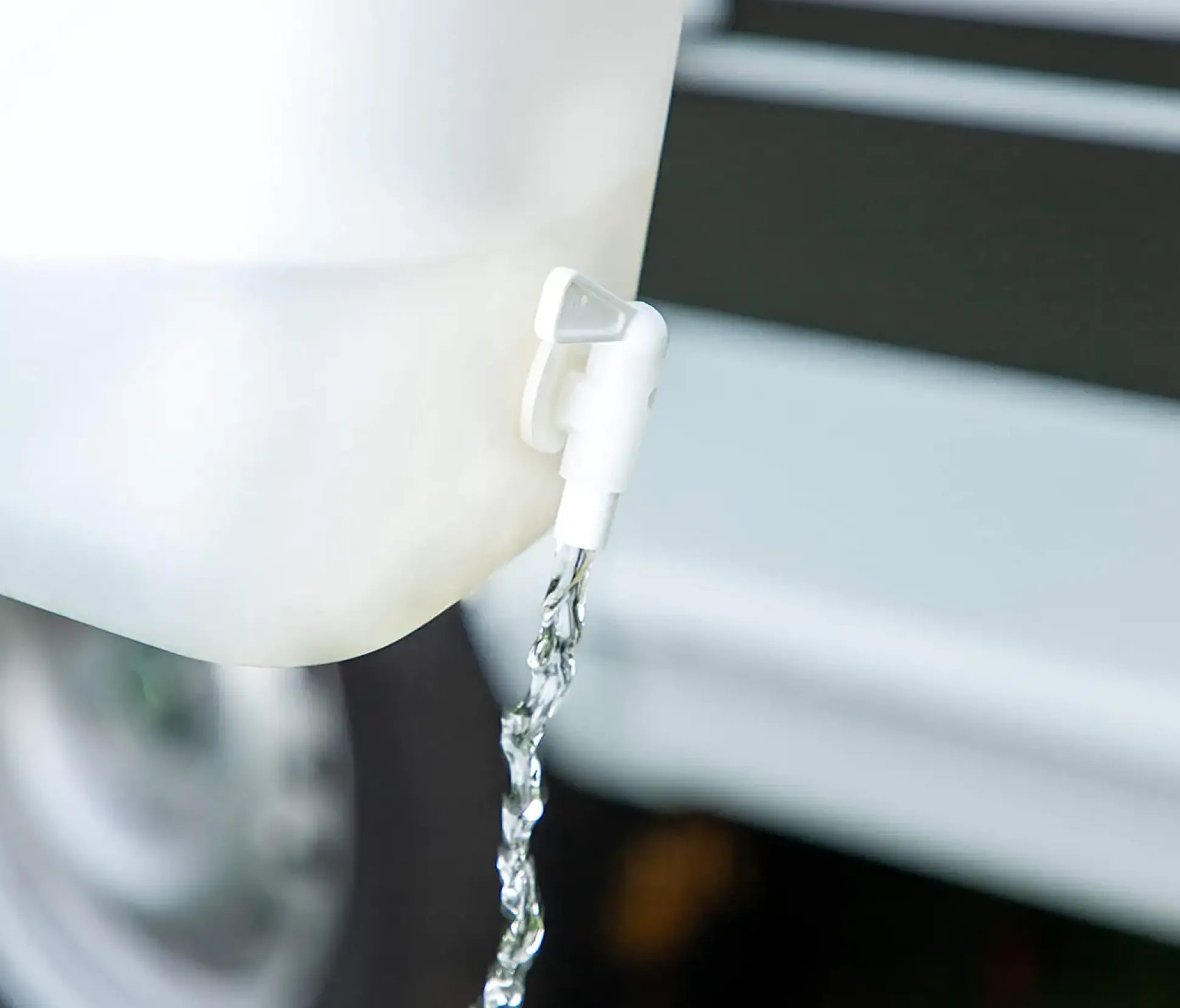 Cartrend Wasserkanister 10 Liter Volumen Kunststoff weiß
