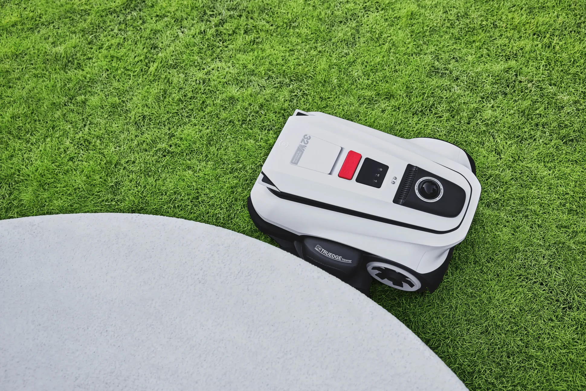 ECOVACS Mähroboter GOAT A3000 LiDAR Pro - 33 cm Schnittbreite 3000 m² 32 V