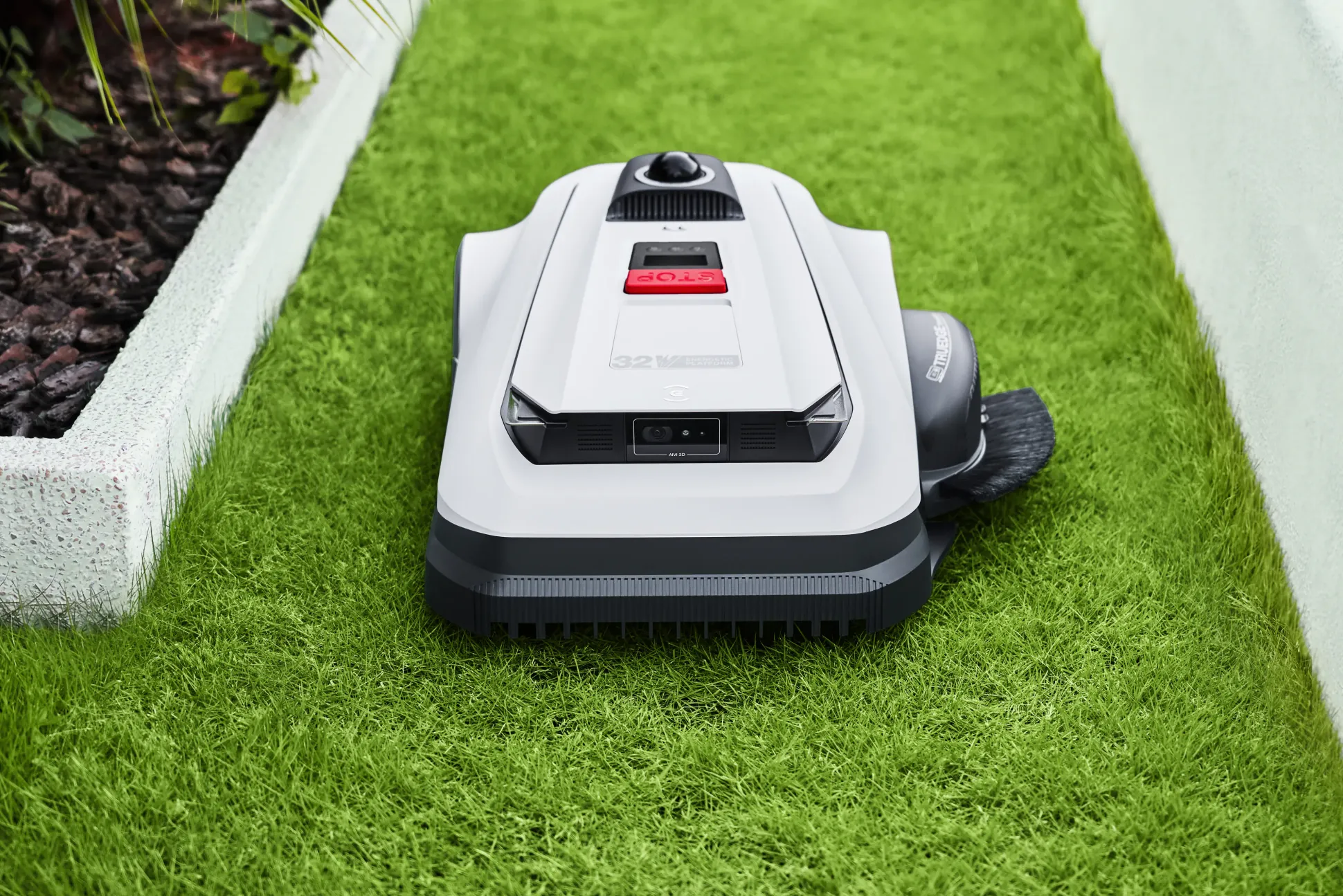 ECOVACS Mähroboter GOAT A3000 LiDAR Pro - 33 cm Schnittbreite 3000 m² 32 V