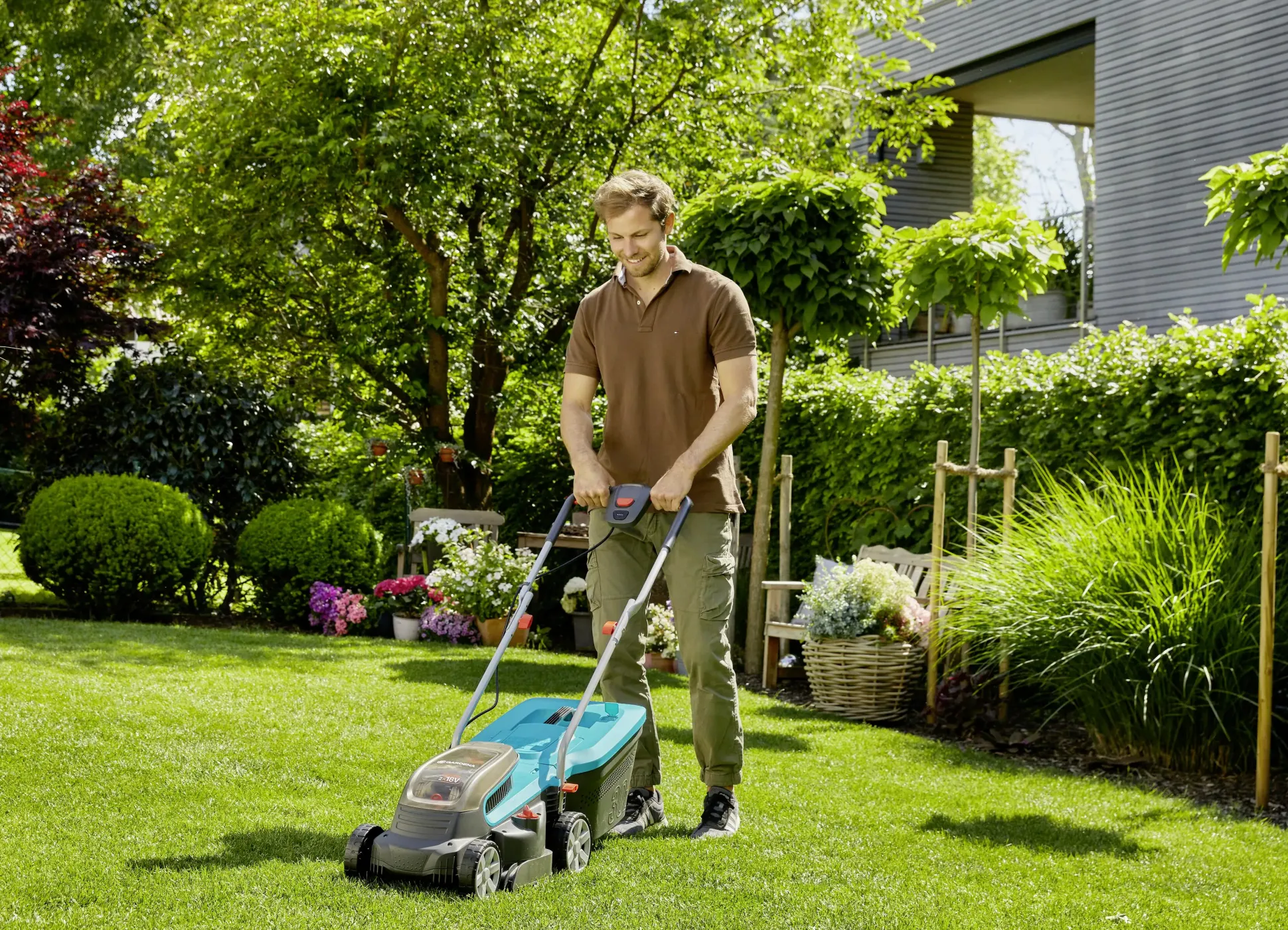 Gardena Akku-Rasenmäher PowerMax 32/36V P4A Ready-To-Use Set