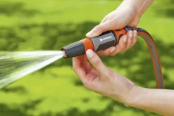 Gardena Grundausstattung Gartenspritze mit Anschluss-Set für 13 mm (1/2