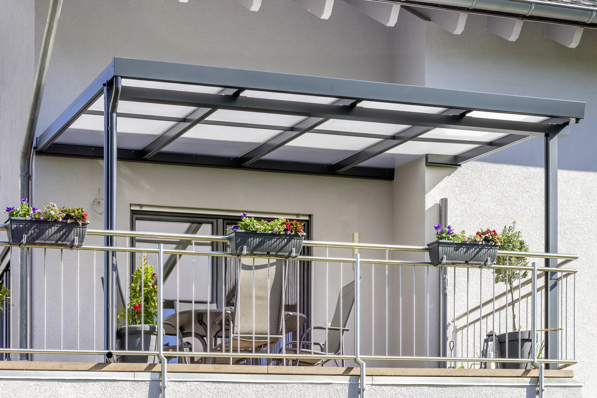 Gutta Premium Terrassendach 410,2 x 406 cm anthrazit PC weiß opal 16 mm
