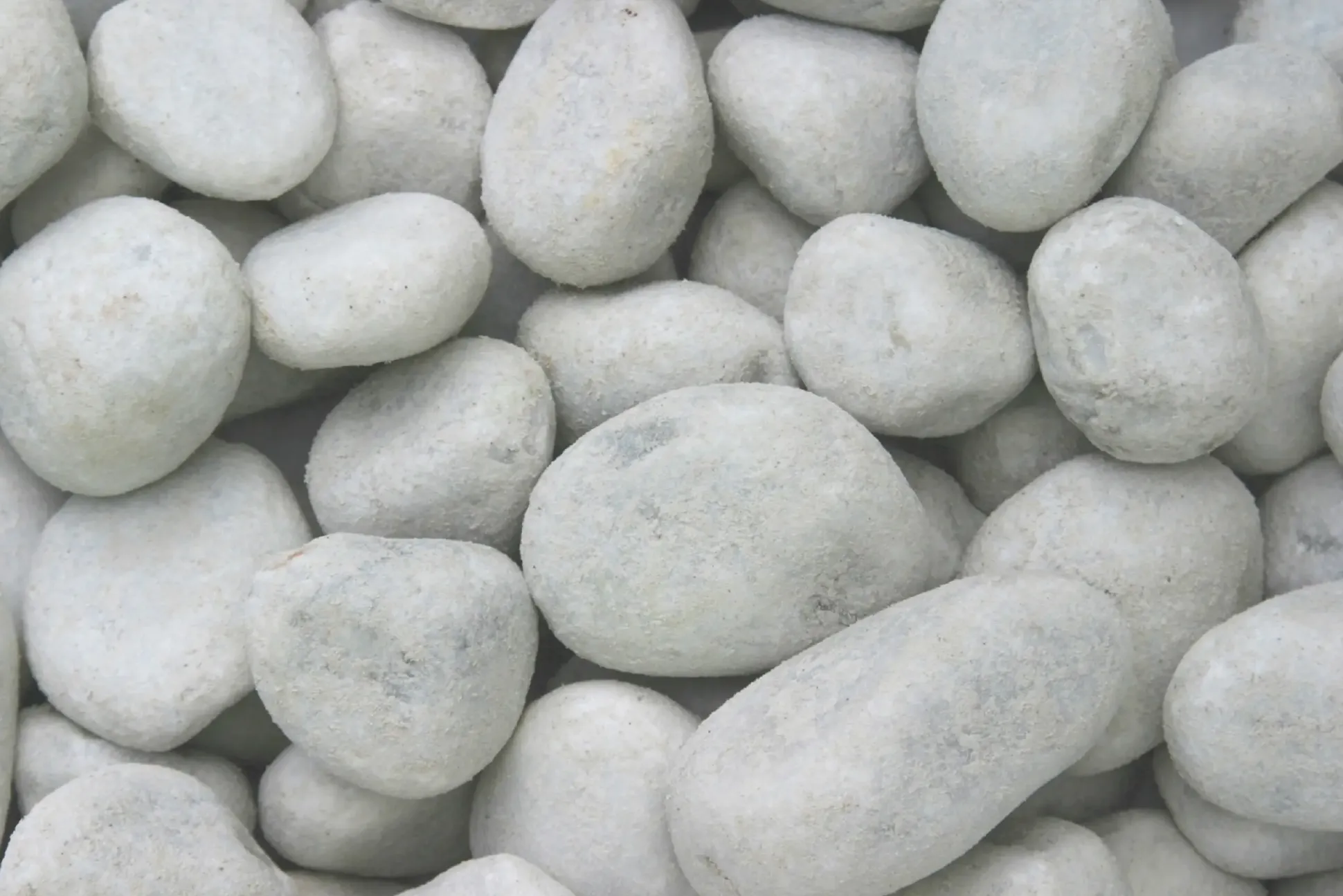Kies Bianco Carrara 60 - 100 mm weiß 25 kg