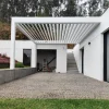 Lamellen Terrassenüberdachung 480 x 360,8 x 266 cm weiß