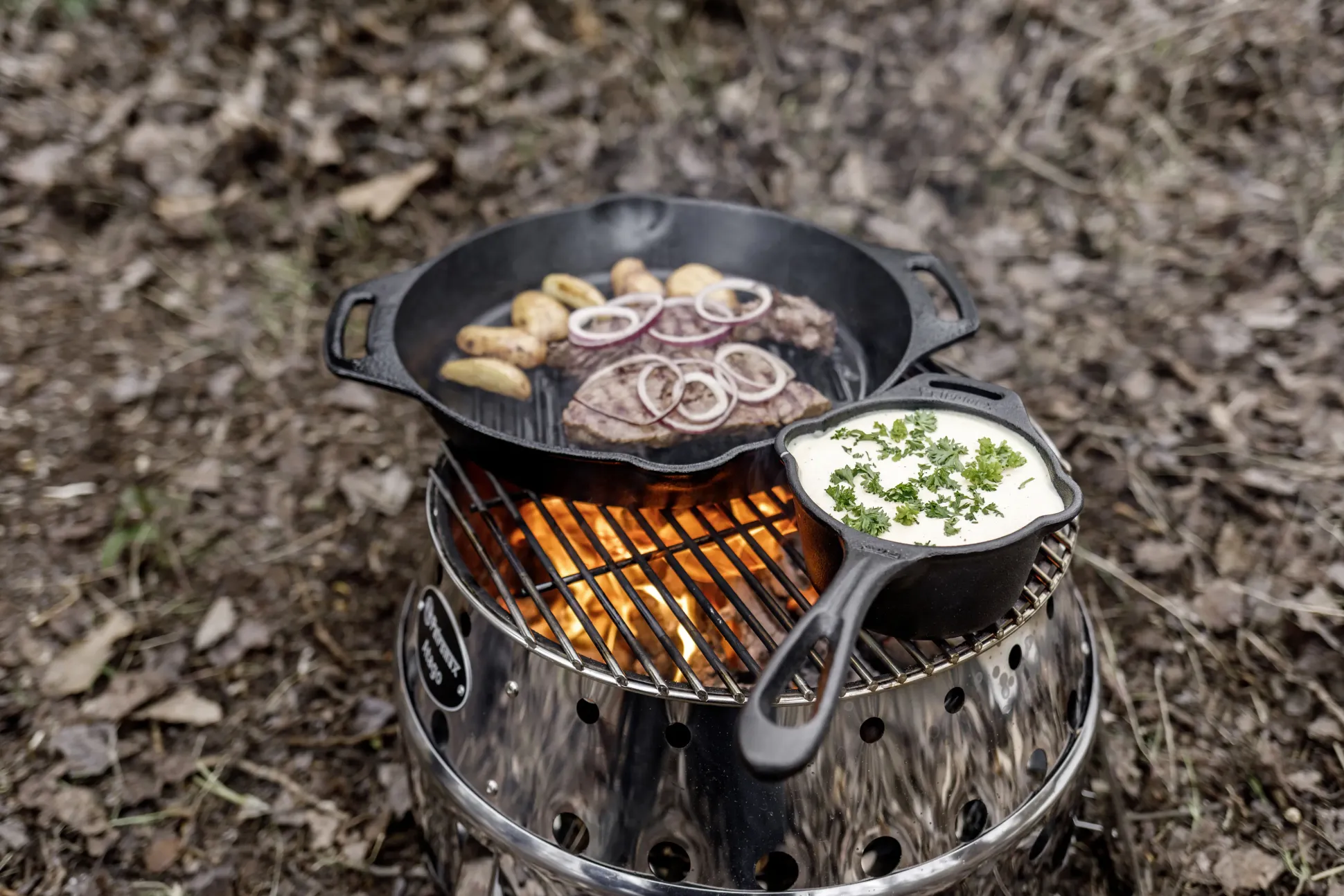 Petromax Grillpfanne Gusseisen Ø 35 cm mit zwei Henkeln
