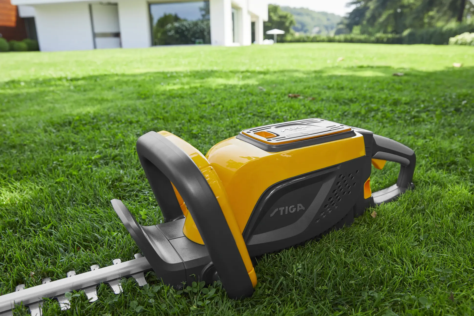 Stiga Akku Heckenschere HT 500e 48 V, 51 cm Schnittlänge