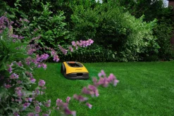 Stiga Mähroboter A300 18 cm Schnittbreite kabellos für bis zu 450 m² Rasenfläche