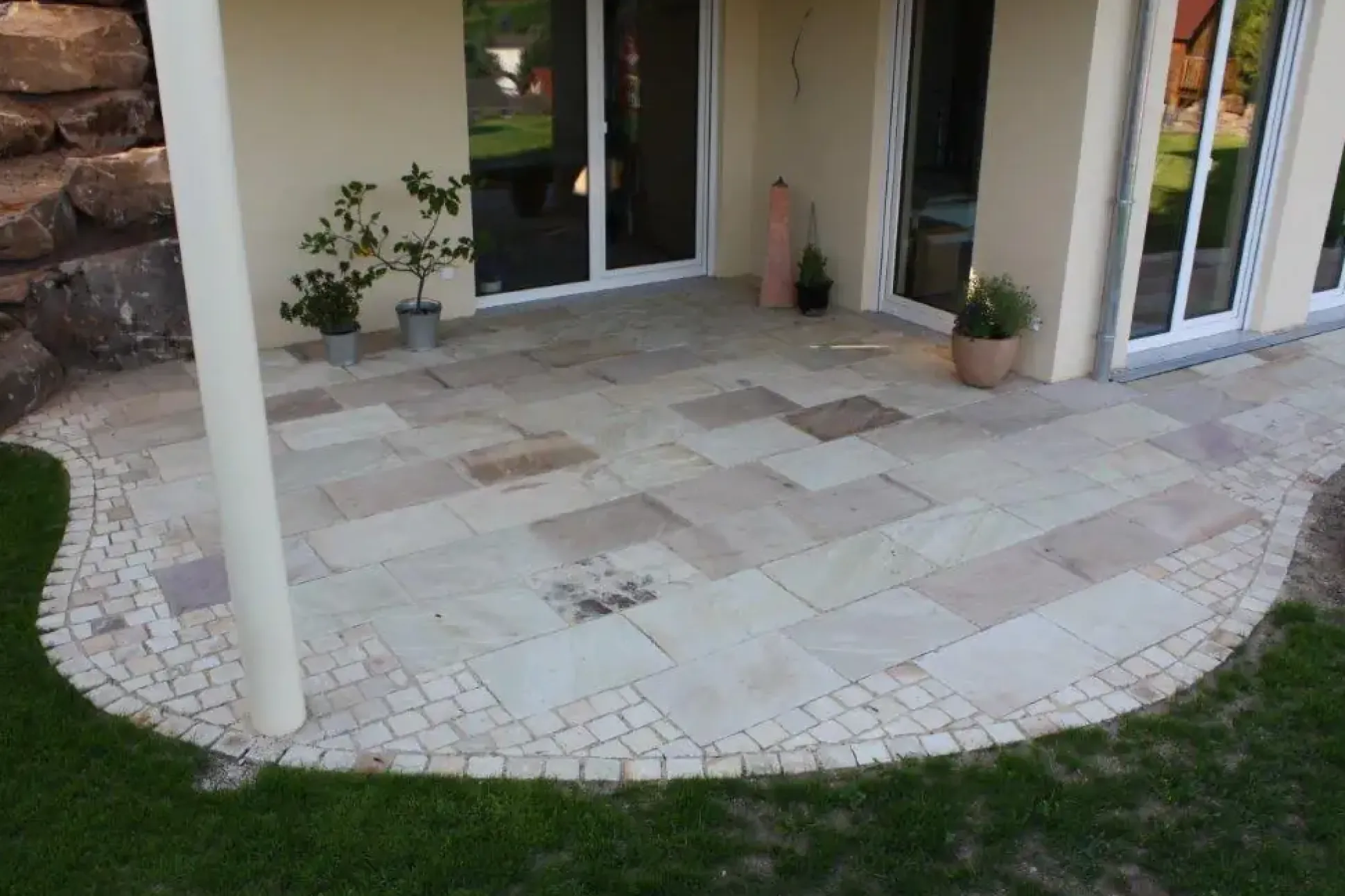 Terrassenplatte Sandstein 60 x 30 x 2,5 cm mint