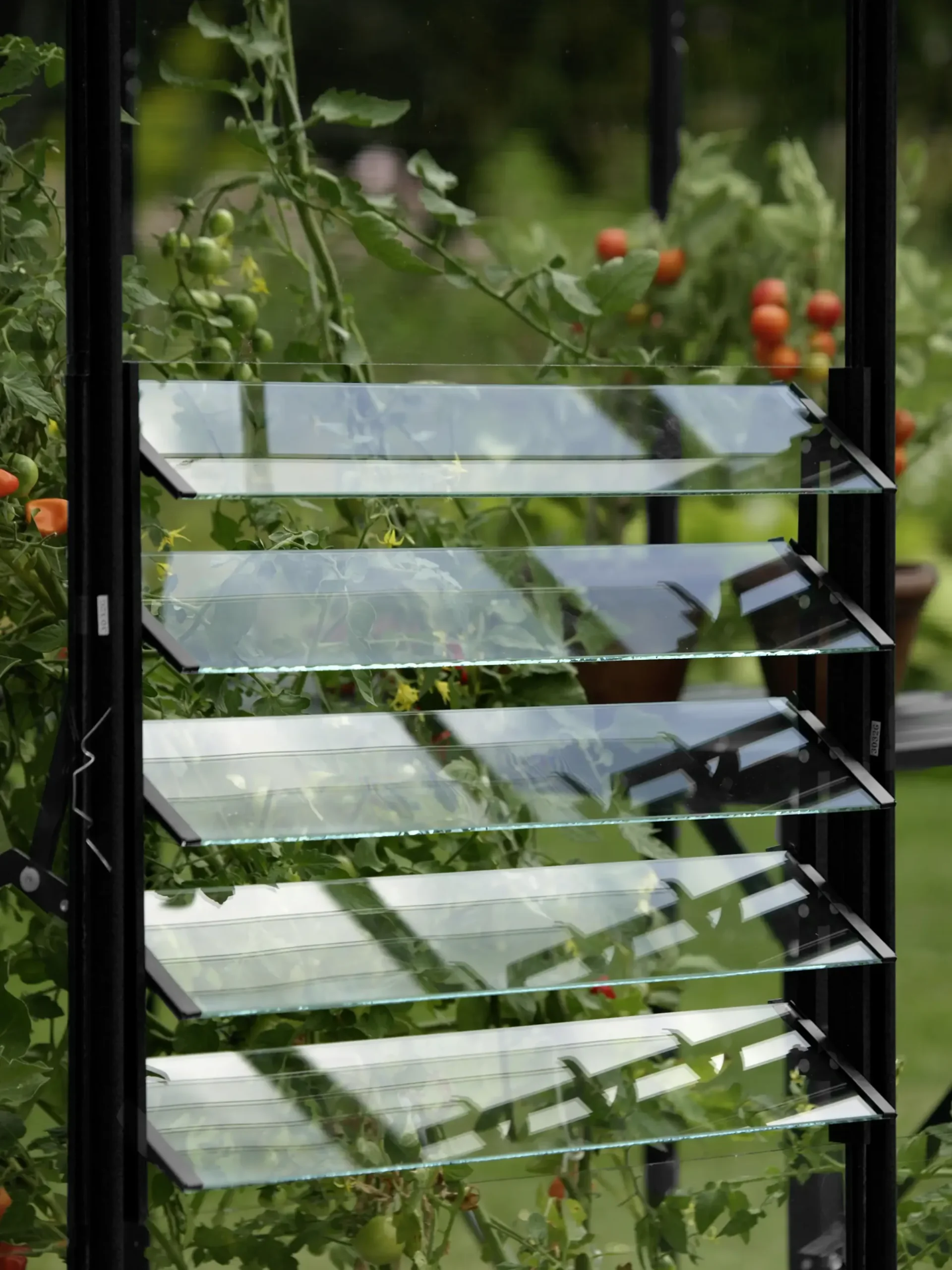 Vitavia Lamellen-Wandfenster 61 x 45 cm schwarz