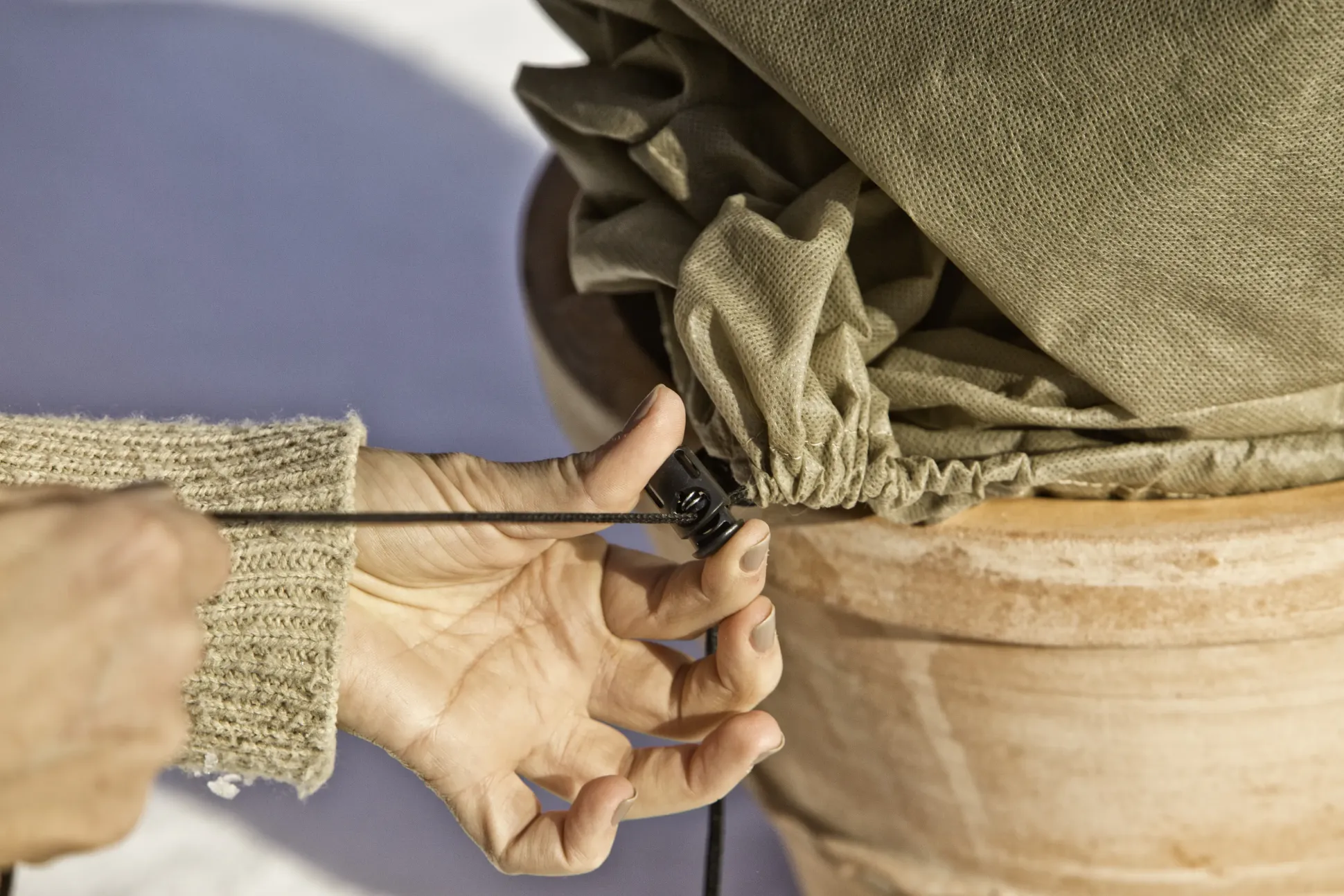 Windhager Deko-Haube Protect XXL 1,4 x 2 m, beige mit Hirschmotiv