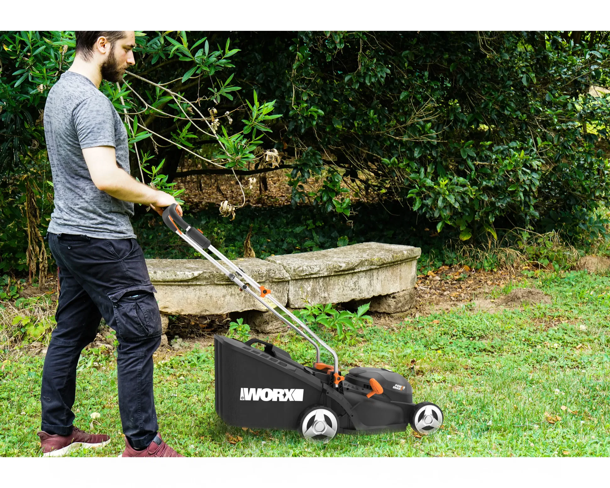 Worx Akku-Rasenmäher WP733E 20 V 33 WG733E Schnittbreite inkl. 4 Ah Akku und Ladegerät